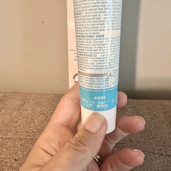 OYA Demi Permanent Color Demi-Permanent Shade 40N New In Box Sealed full size - Picture 5 of 6